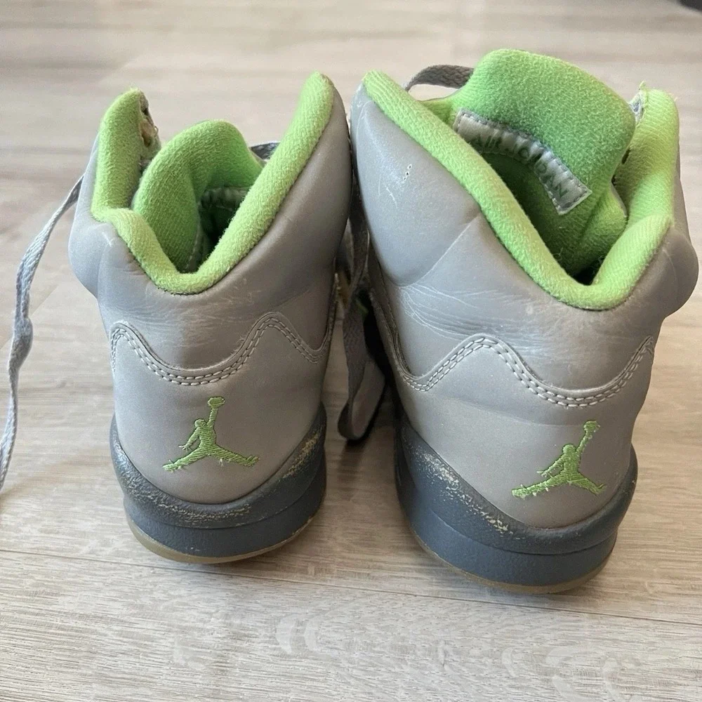 Air Jordan 5 Green Bean GS Size 5Y DQ3734 003 Gray Green Sneakers